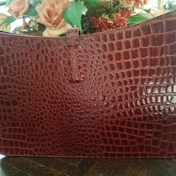 DKNY Brown Leather Croc Embossed Small Purse EUC - Picture 2 of 6